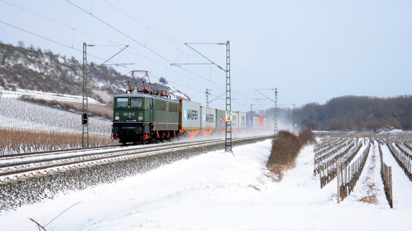 E42 151 am 13.03.2012 in Nierstein, &copy;Michael Ruge